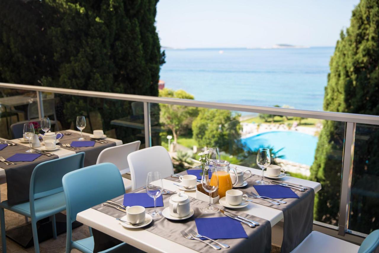 Maistra Select Mlini Villas And Apartments Restaurant photo